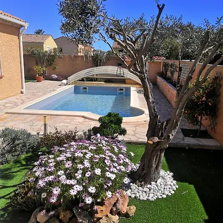 Calme Dans Villa, Piscine Et Et *