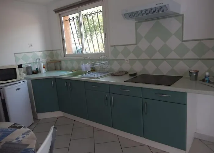 Calme Dans Villa, Piscine Et Et 아파트